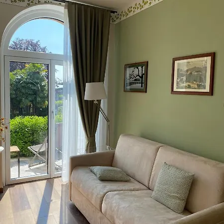 דירה Rubino Con Giardino E Jacuzzi Vista סטרסה