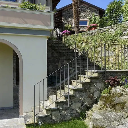 Rubino Con Giardino E Jacuzzi Vista